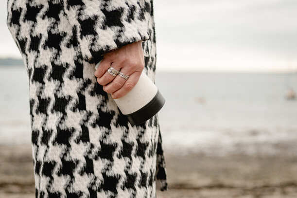 Circular Cup 8oz Cream & Cosmic Black